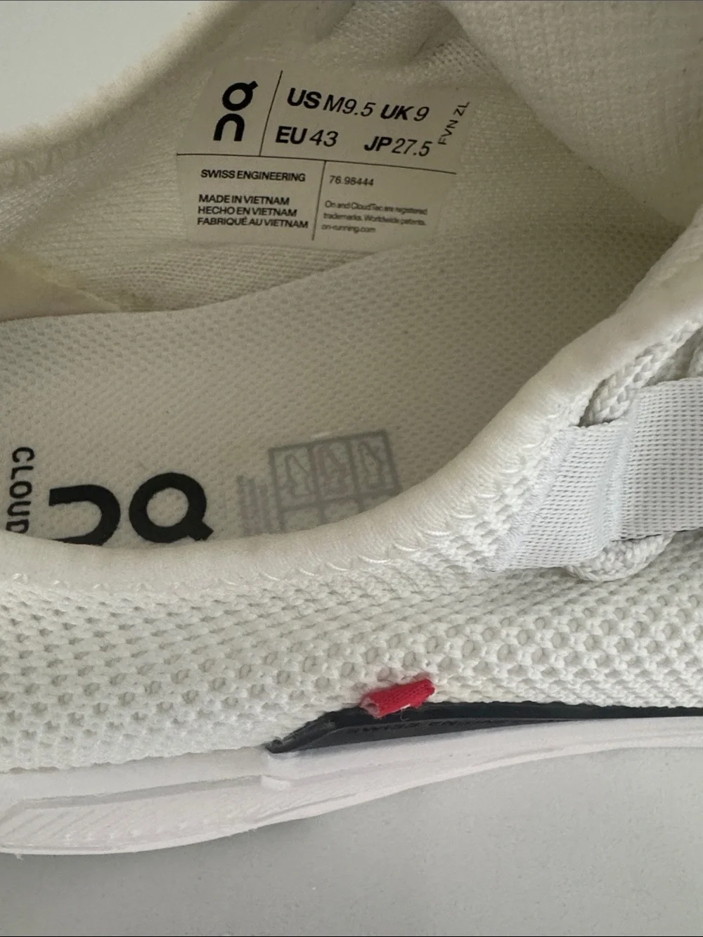 On Cloud Cloudeasy Size 9.5 Running Men's White Knit Sneakers with Black Accents